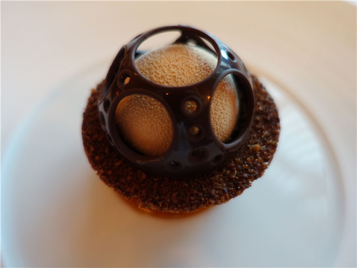chocolate mousse dome